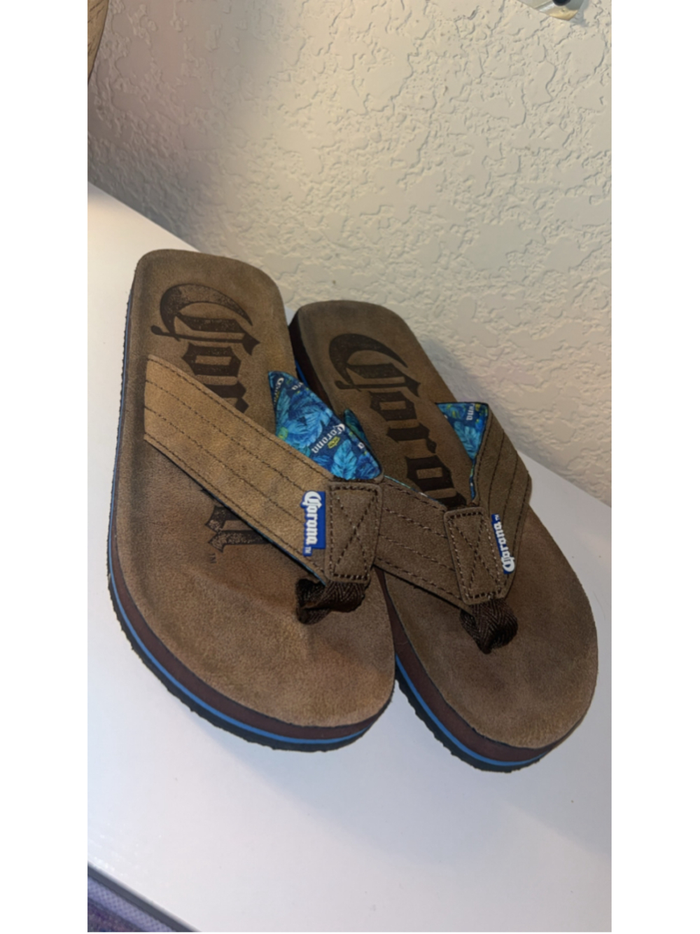 Men's Corona Flip-Flop Sandals Brown Blue Size 6.5